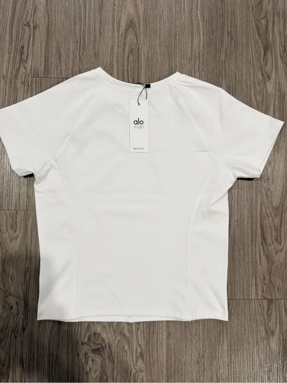 ALO Yoga White Short Sleeve Athletic Tee
